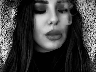 دردشة الفيديو المثيرة MistressEvva
