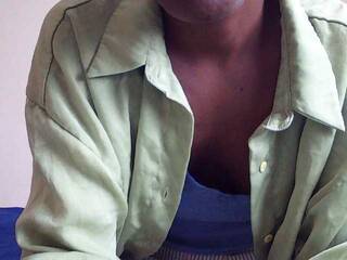 دردشة الفيديو المثيرة MlleKali