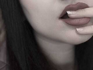 دردشة الفيديو المثيرة Molly-molly