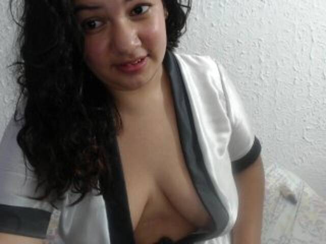 لقطات البث MollyBaker