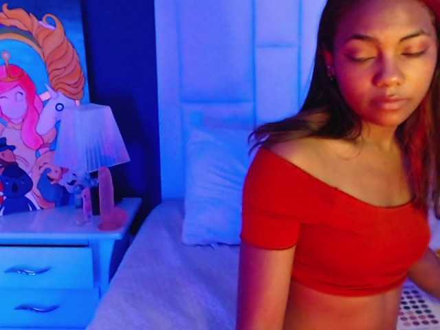 لقطات البث MollyBrown