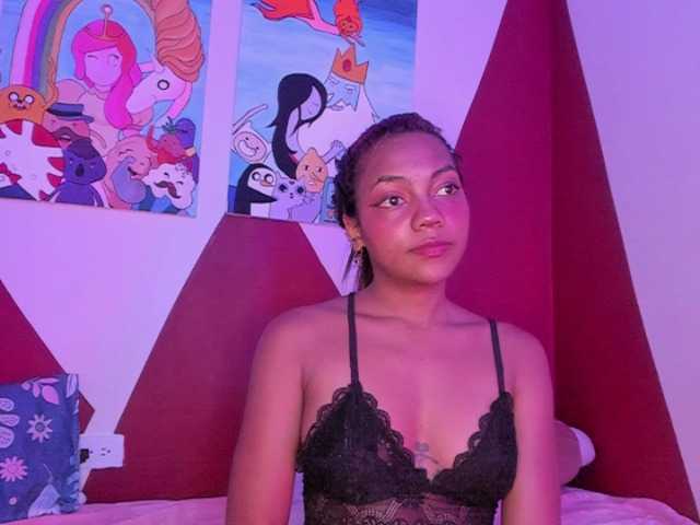 لقطات البث MollyBrown