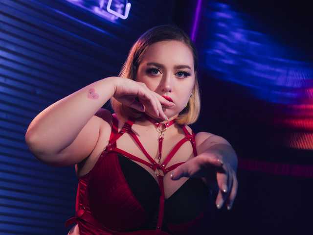 صورة الملف الشخصي MollyCruel