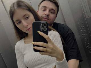 دردشة الفيديو المثيرة momotea