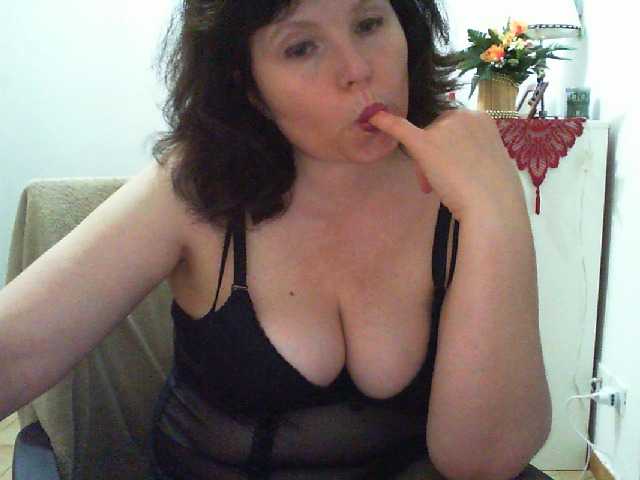 لقطات البث Monella2