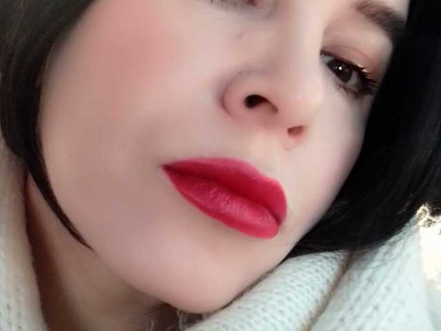 صورة الملف الشخصي Monica-Mia