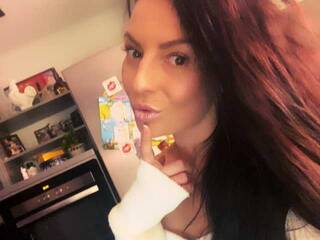 دردشة الفيديو المثيرة MonicaGucci