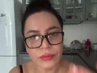 دردشة الفيديو المثيرة MonicaMiaa