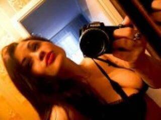 دردشة الفيديو المثيرة monika911