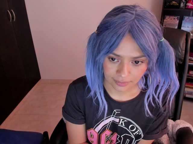 لقطات البث monique-red