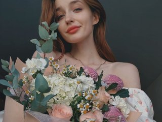 دردشة الفيديو المثيرة MoonDustGirl