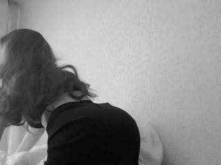 دردشة الفيديو المثيرة MoonMarie