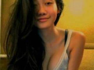 دردشة الفيديو المثيرة moonshyn