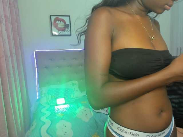 لقطات البث More-hot