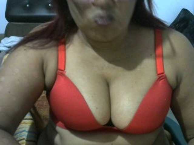 لقطات البث Morenahotplay