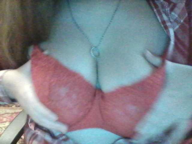 الصور Limonadka Who want see my sexy tits? 30 tokens!