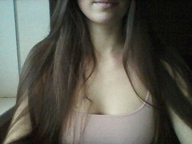 لقطات البث MsBruni