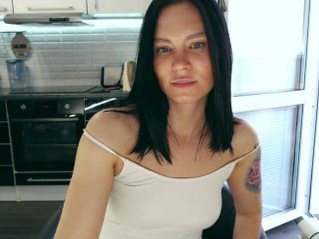 لقطات البث MsLatikaX