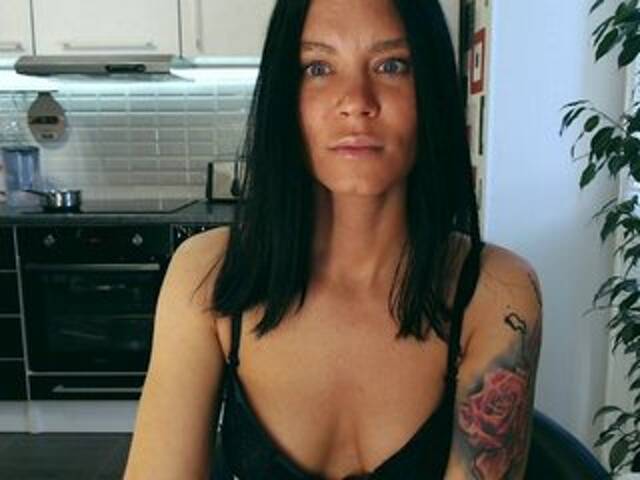 لقطات البث MsLatikaX