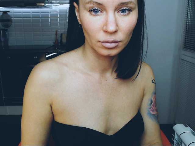 لقطات البث MsLatikaX