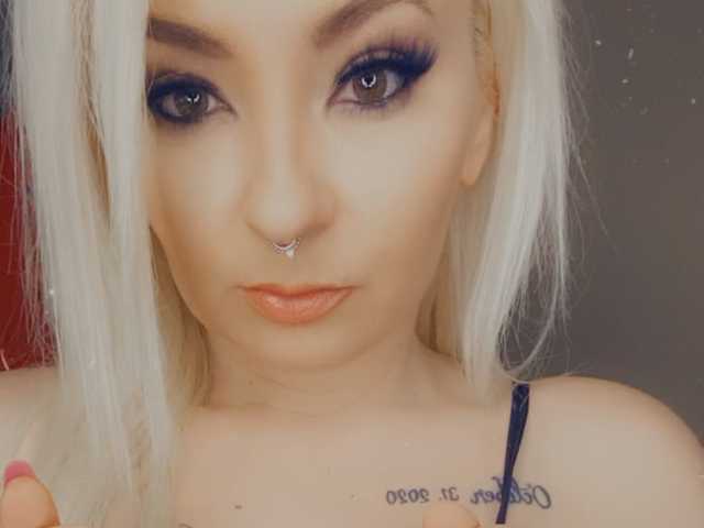 صورة الملف الشخصي Mila_Monroe