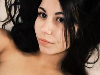 دردشة الفيديو المثيرة msultraviolet