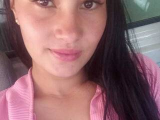 دردشة الفيديو المثيرة MyluNaughty