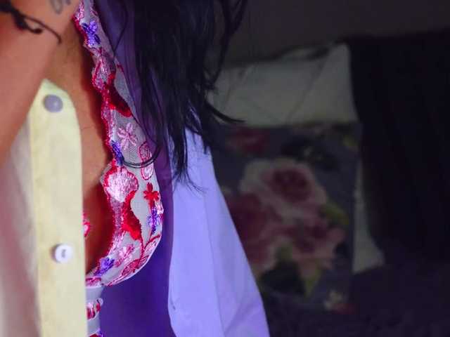 لقطات البث NadiaCaprice