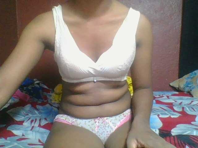 لقطات البث Nadiah1