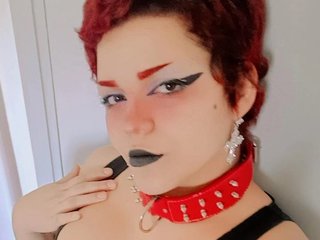 دردشة الفيديو المثيرة NairyRed