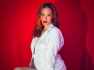 دردشة الفيديو المثيرة NamiCurls