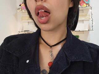 دردشة الفيديو المثيرة NanaRott01