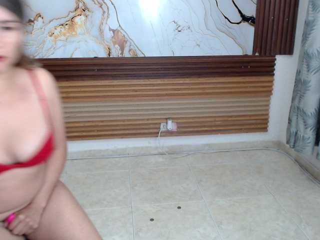 لقطات البث nanis-milf