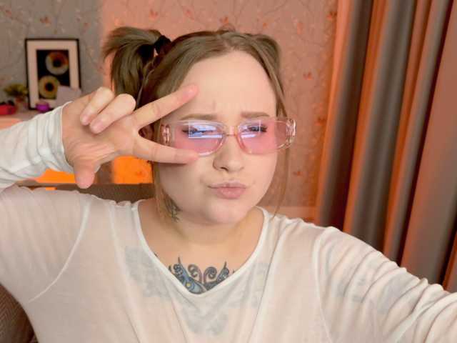 صورة الملف الشخصي NaomiRey