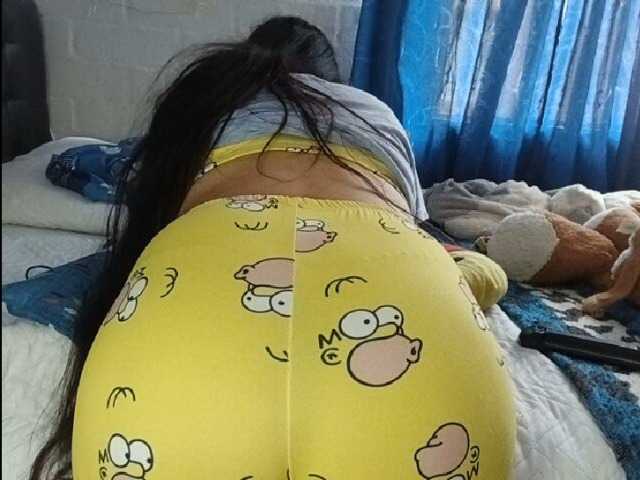 لقطات البث Naomyzv