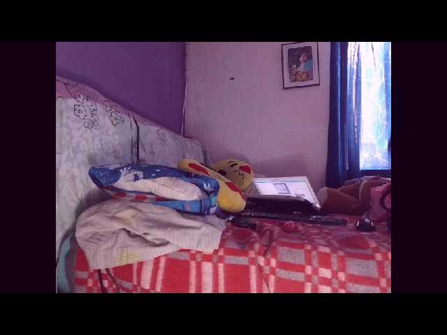 لقطات البث Naomyzv