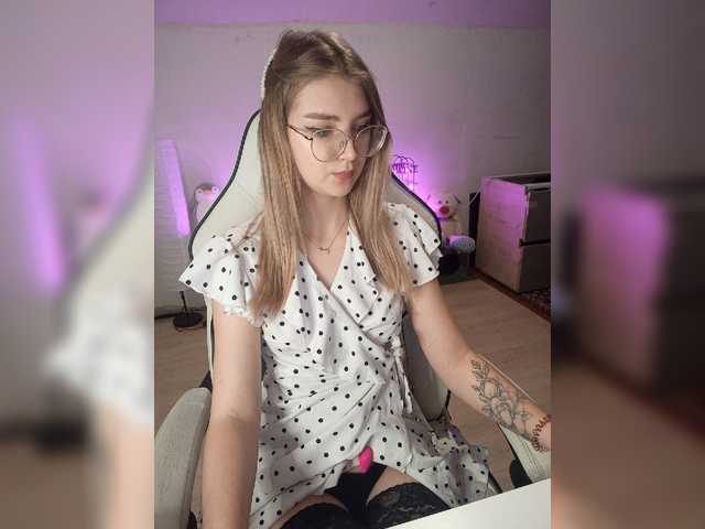 الصور _Nastena_ Hi boys! LOVENSE from 2tk! Let's chat, play and have fun together!I don't do anything for a couple of days, my stomach hurts(