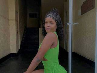 دردشة الفيديو المثيرة NATURALSEXY01