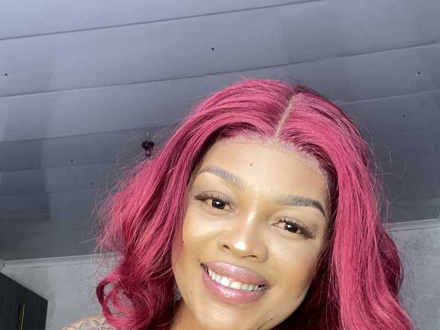 صورة الملف الشخصي Naughty-Mel