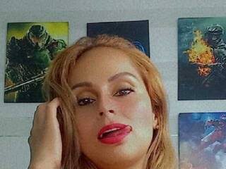 دردشة الفيديو المثيرة naughtytitis