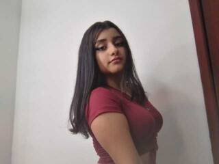 دردشة الفيديو المثيرة nemary-tera