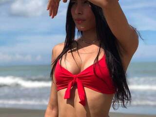 دردشة الفيديو المثيرة NiaSioux