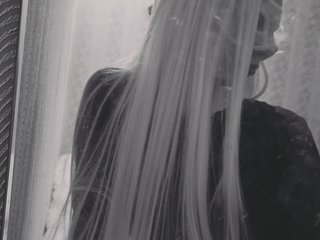 دردشة الفيديو المثيرة SaraJane