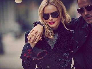 دردشة الفيديو المثيرة Nicol-Nikko