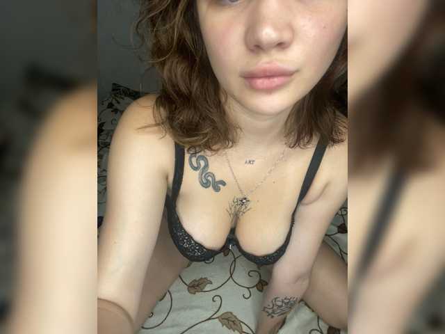 لقطات البث Nicole-2