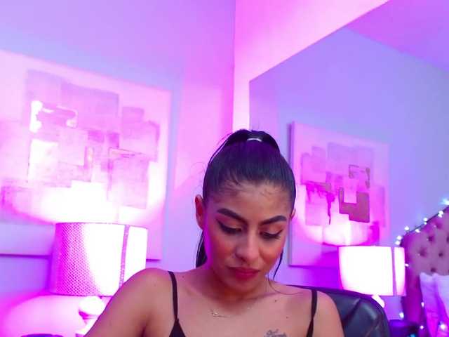لقطات البث NicoletdAngel