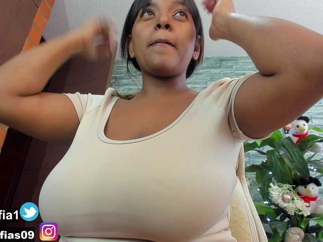 لقطات البث NicolleSofia