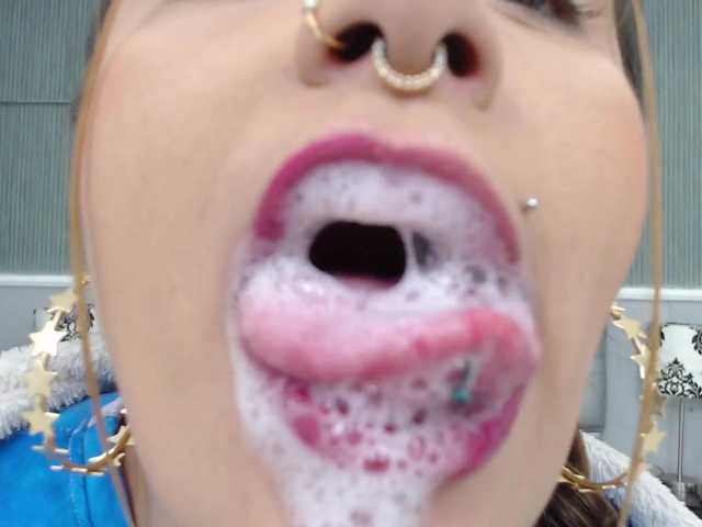 لقطات البث NicolleWayne