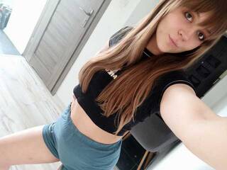 دردشة الفيديو المثيرة NicollKiss