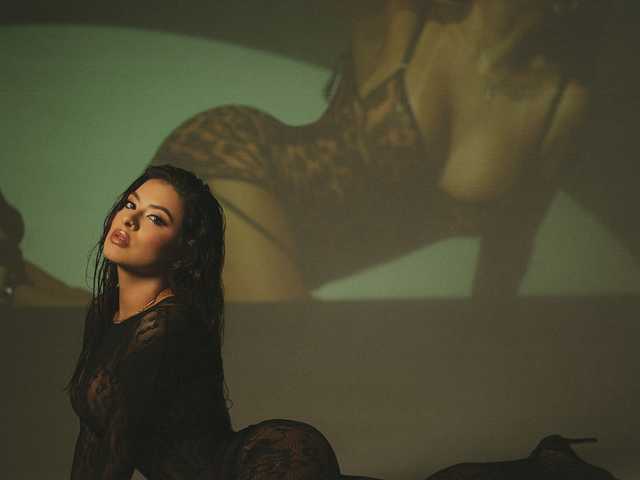 صورة الملف الشخصي NiaEvans